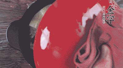 出鍋前撒上蔥花。