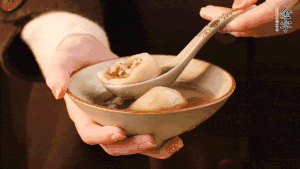 新的一年，我們還是要吃好喝好哦，祝大家元宵快樂！